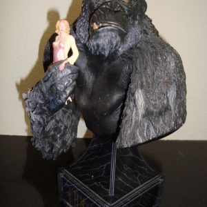 4. Kong Bust