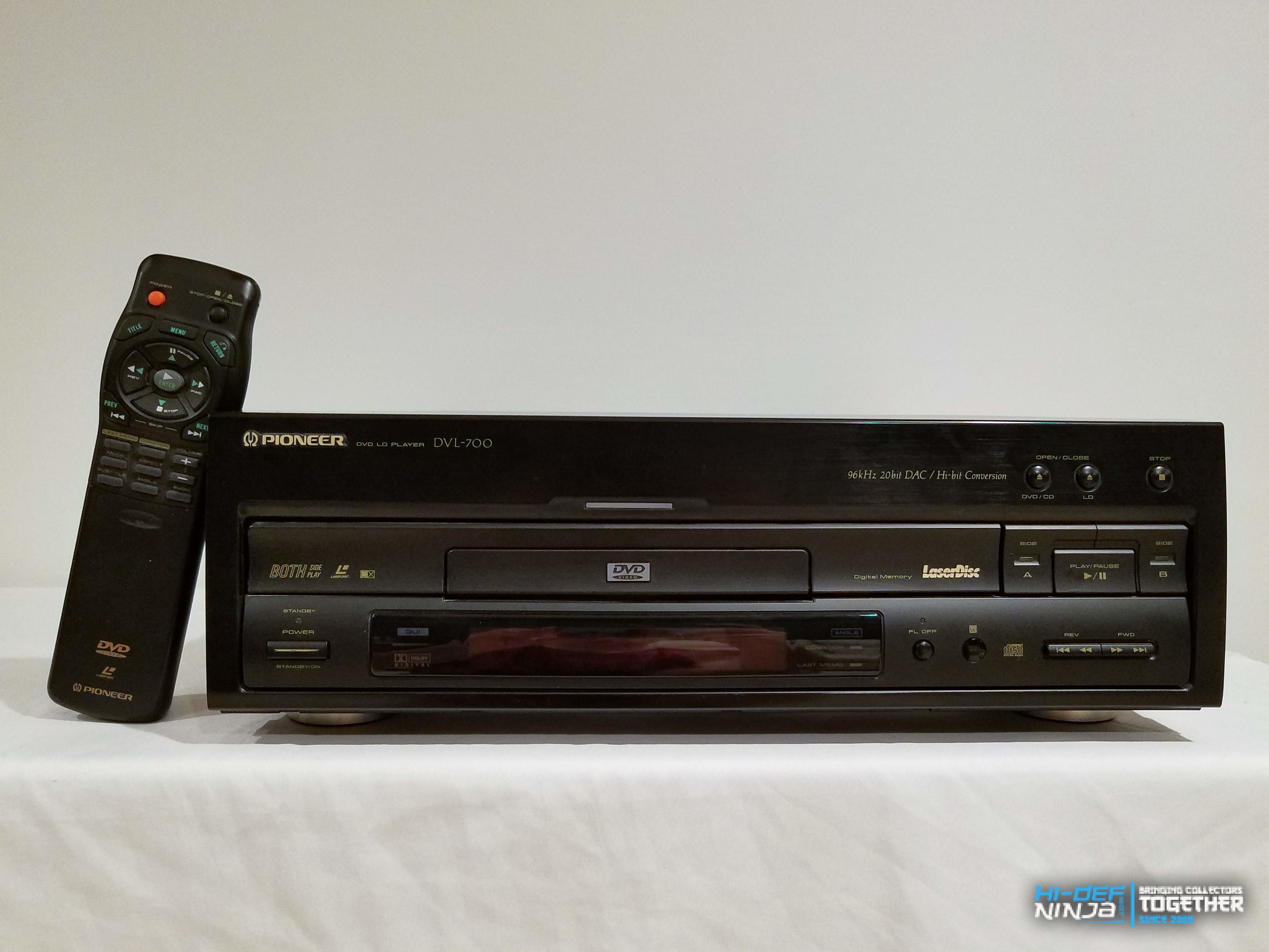 DVL-700 Laserdisc Player