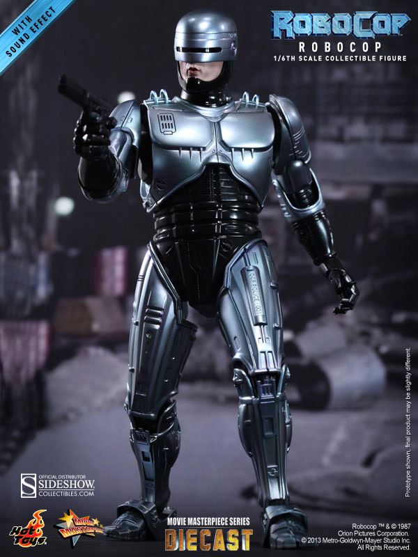 0002487_robocop-sixth-scale-figure-by-hot-toys