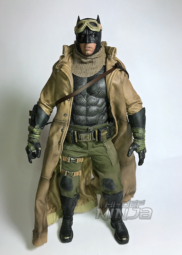 knightmare-batman-hot-toys-sixth-scale-review-2016-34