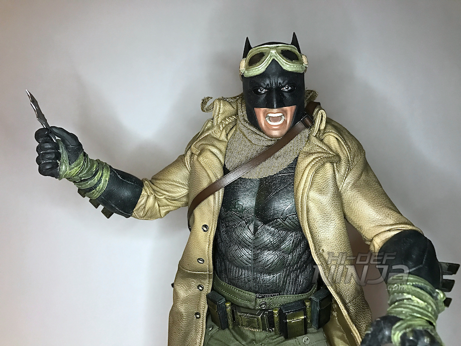 knightmare-batman-hot-toys-sixth-scale-review-2016-45