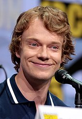 170px-Alfie_Allen_by_Gage_Skidmore_2.jpg