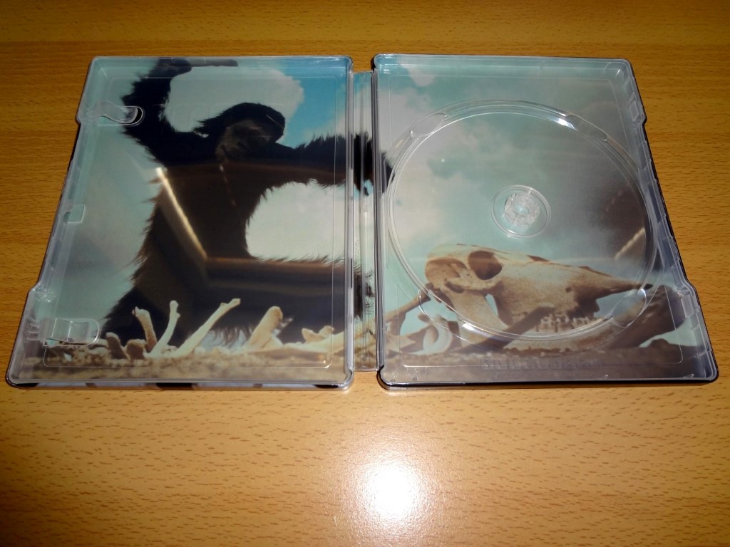 2001 A Space Odessey Embossed Steelbook (Germany) Inside.JPG