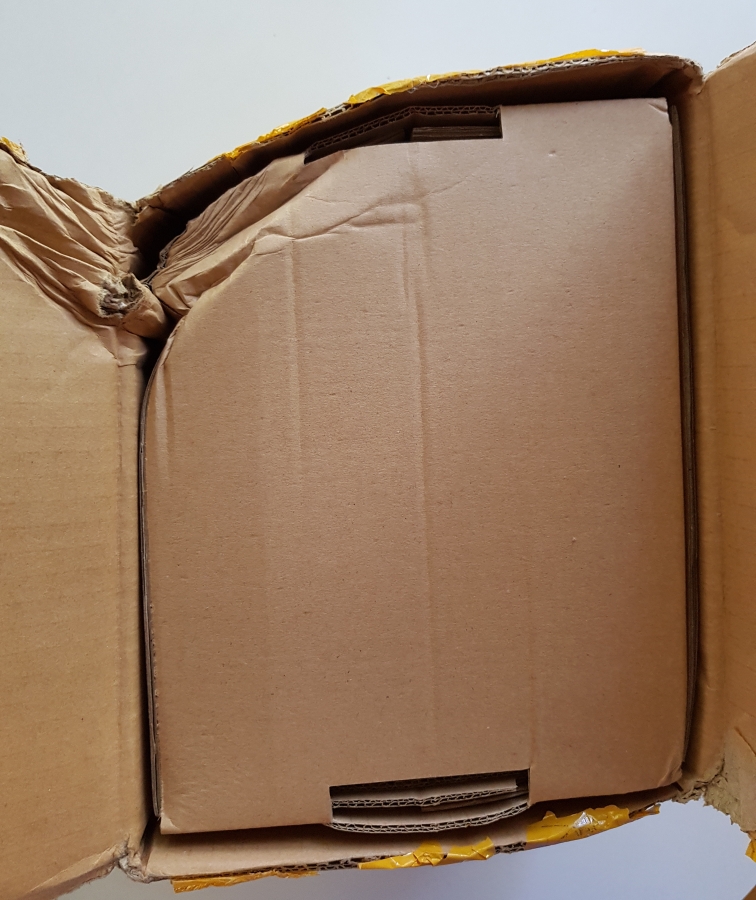 20180710_Thor_inner box bottom.jpg