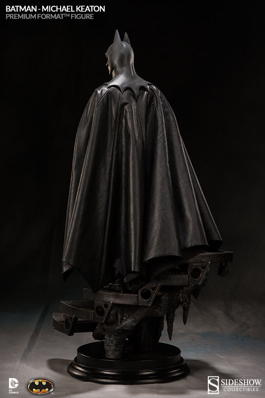 300250-batman-007.jpg