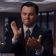 3F1689B9-31D4-4166-B74D-90061AB91132.gif