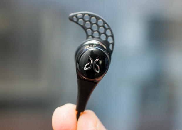 4_JayBird_Gear_BlueBuds_X_35551482(2).jpg