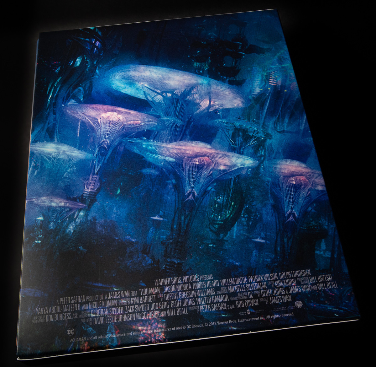 AquamanLenti02.jpg