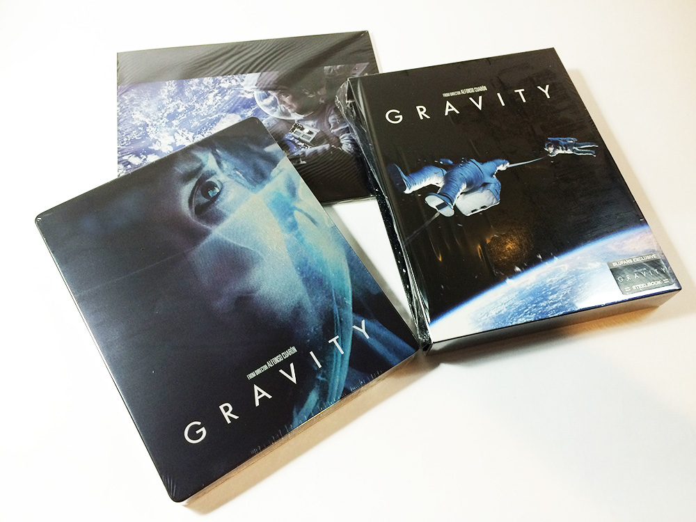 Blufans#22_Gravity-04.jpg