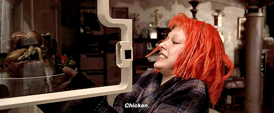 ChickenLeeloo.gif