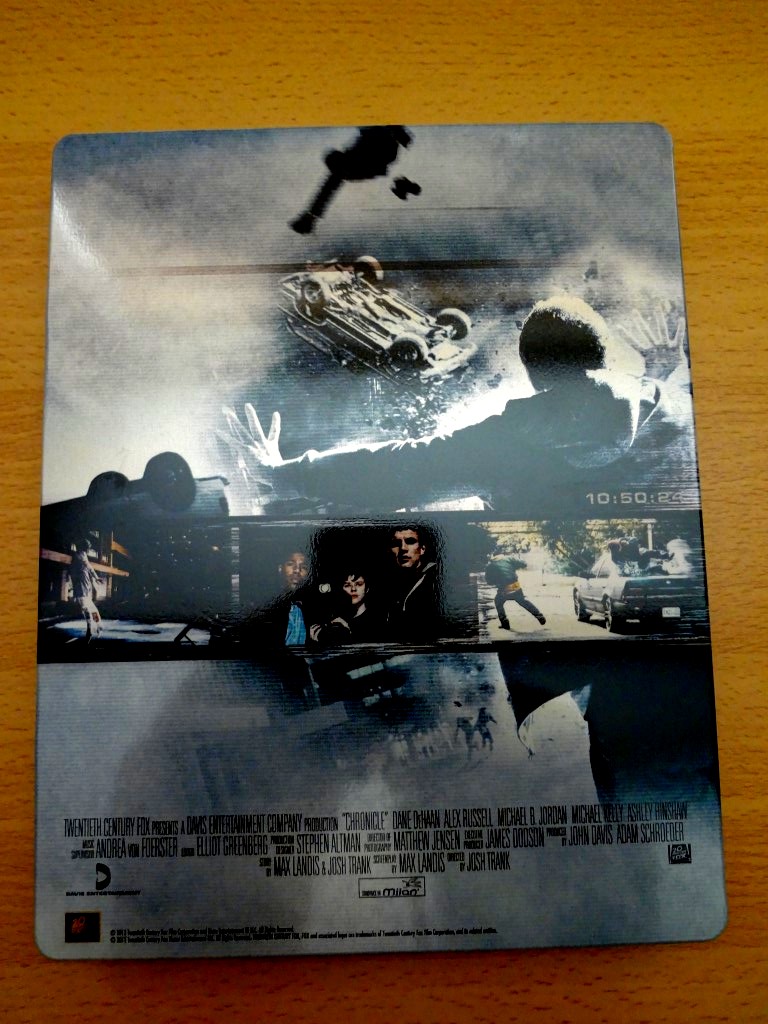 Chronicle Play.com Exclusive Embossed Steelbook Back.JPG