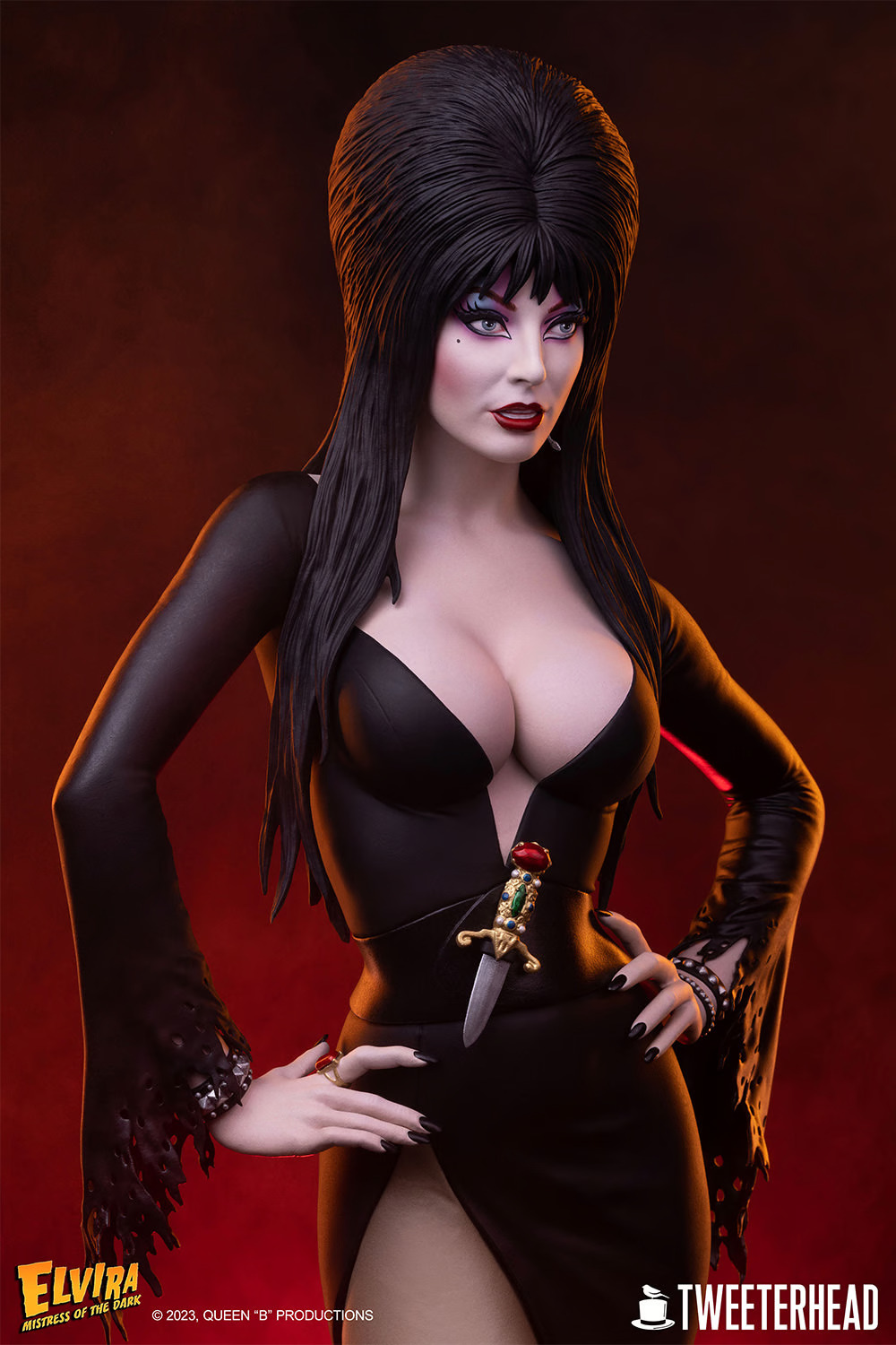 elvira-mistress-of-the-dark-14-scale-maquette-by-tweeterhead_elvira_gallery_650a18f7c6a4b.jpg