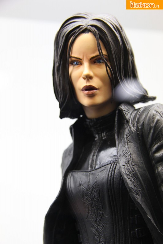 hollywood-collectibles-sdcc13-14-533x800.jpg