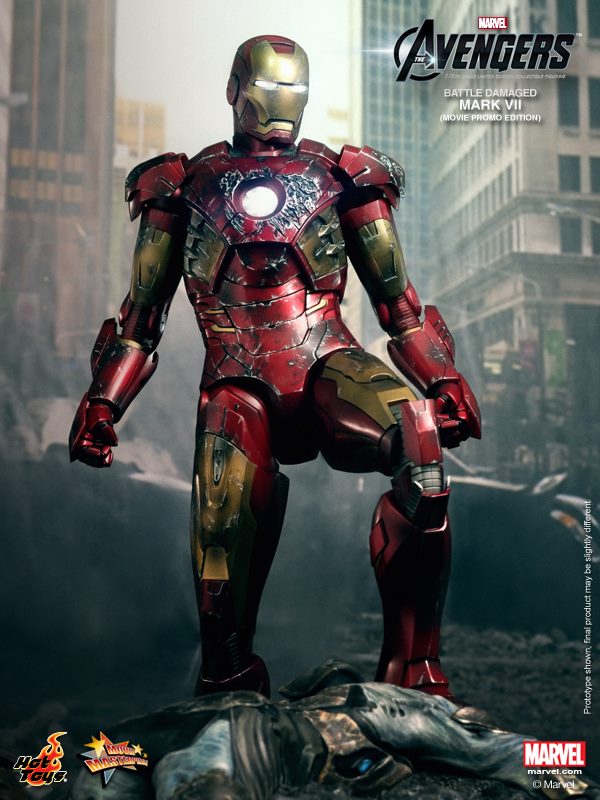 Hot-Toys-Battle-Damaged-Iron-Man-Mark-VII-007.jpg