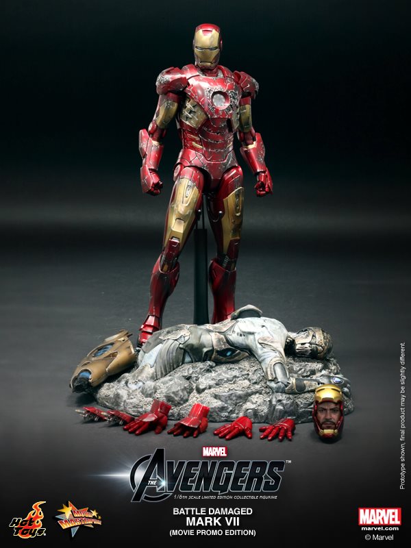 Hot-Toys-Battle-Damaged-Iron-Man-Mark-VII-010.jpg