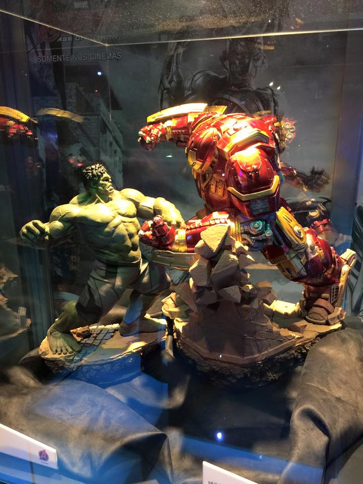 Hulk vs Hulkbuster Avengers Age of Ultron 1 6 scale 