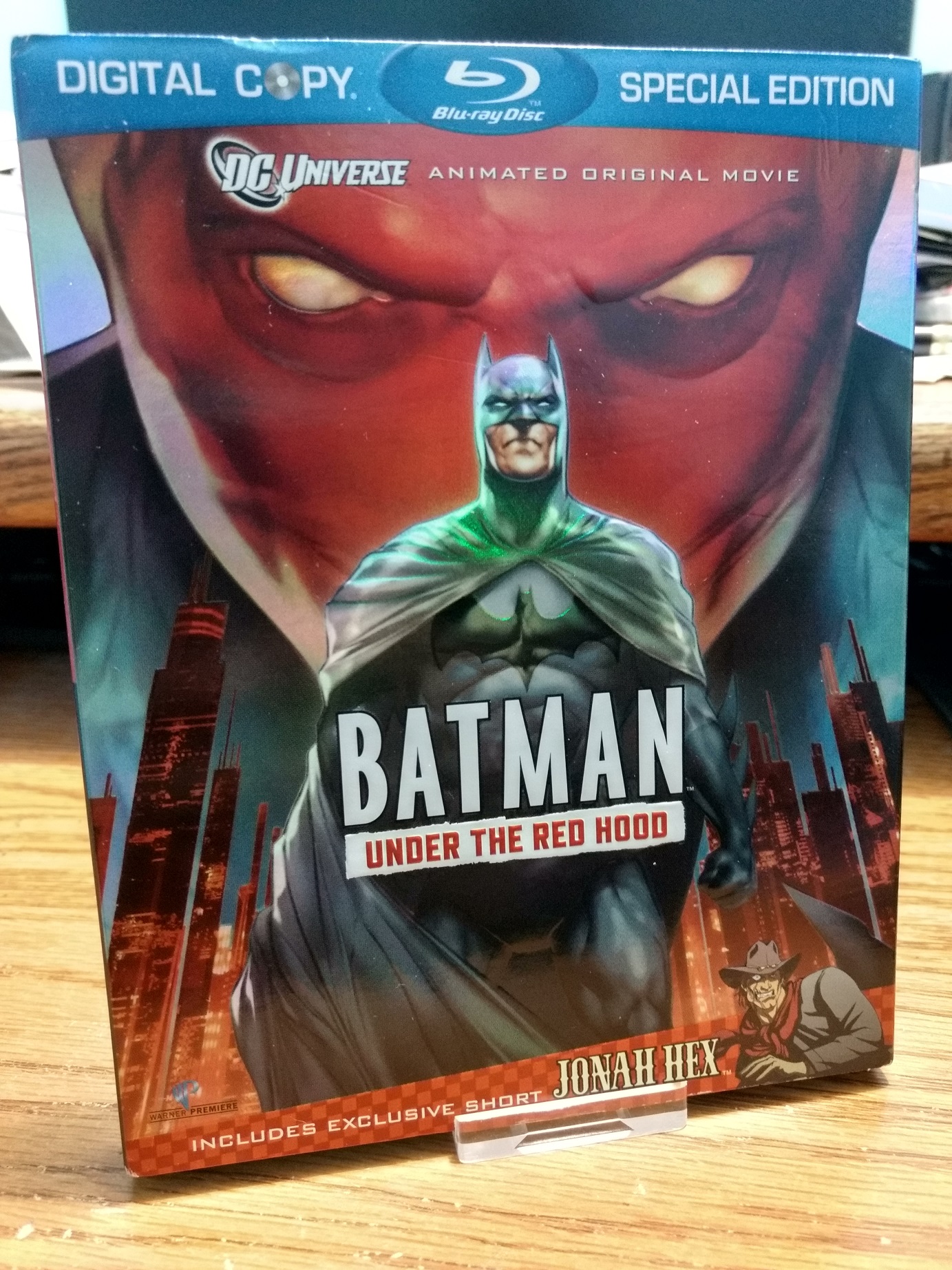 Slipcover - Batman: the Red Hood [Canada] | Hi-Def Ninja - Pop Culture - Movie Community
