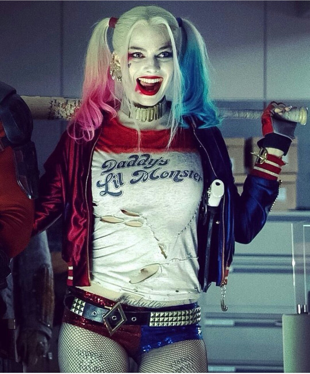 MARGOT-ROBBIE-HARLEY-QUINN-SUICIDE-SQUAD-wallpaper-wpc9007430.jpg