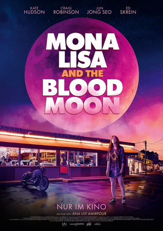 mona_lisa_and_the_blood_moon.jpeg