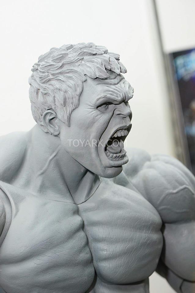 neca-hulk2.jpg