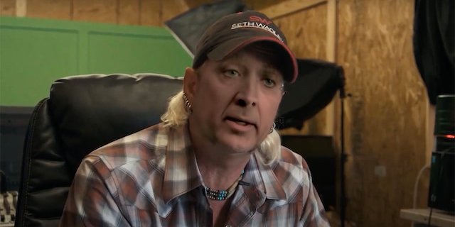 Nick-Cage-Tiger-King.jpg