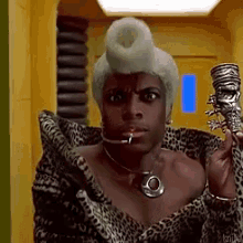 OohRubyFifth.gif