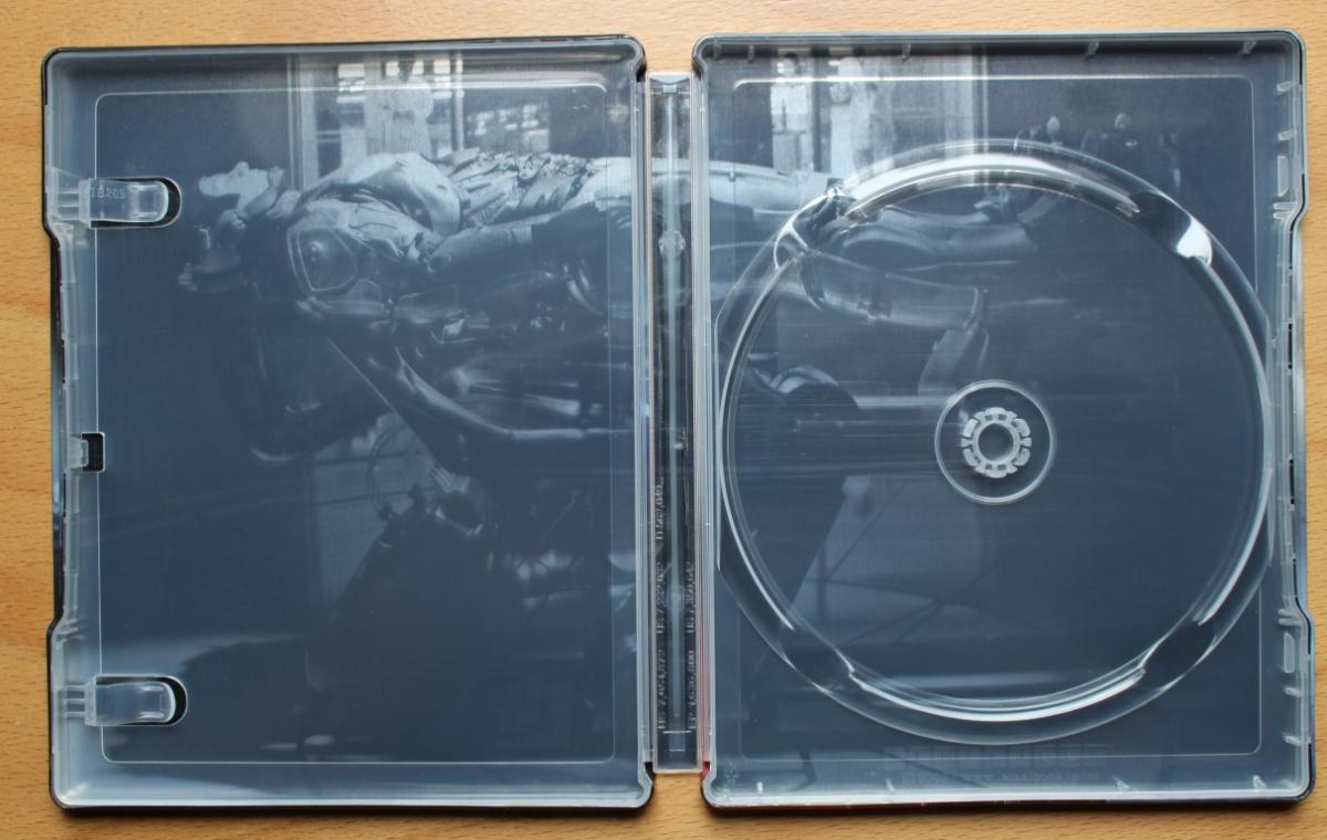 robocop_steel_4 (Medium).jpg