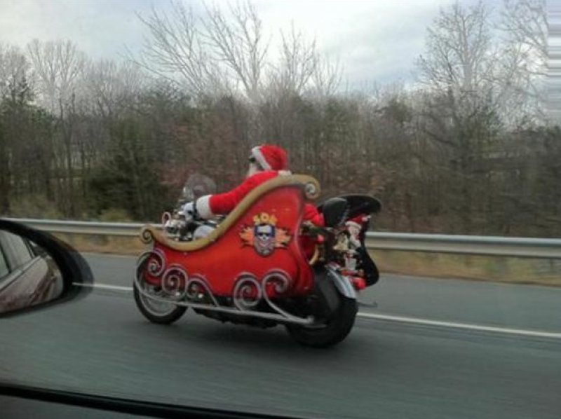 santamotorcycle.jpg