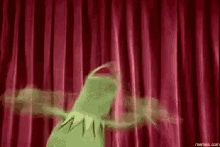 tenor-8.gif