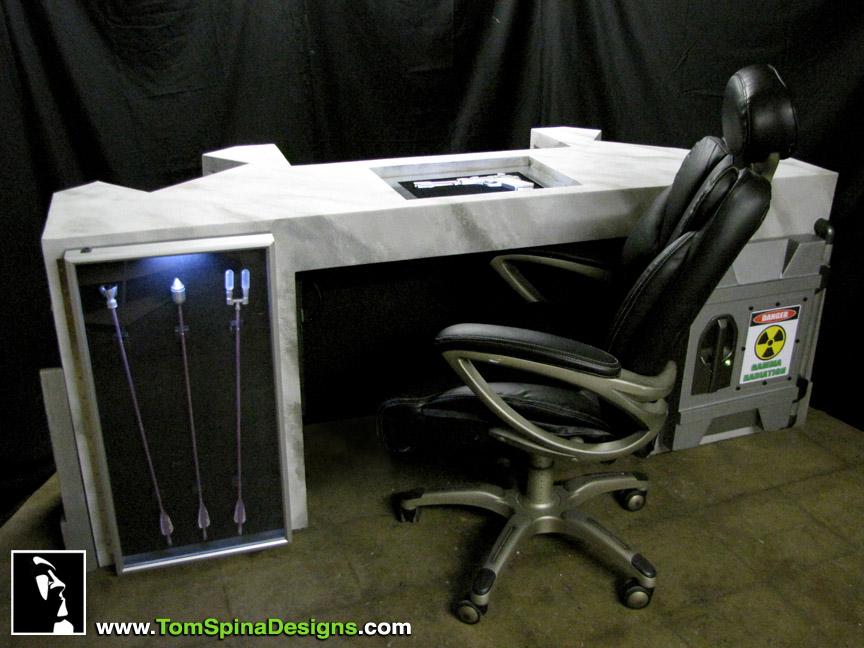 The-Avengers-Movie-Themed-Desk-3_1.jpg