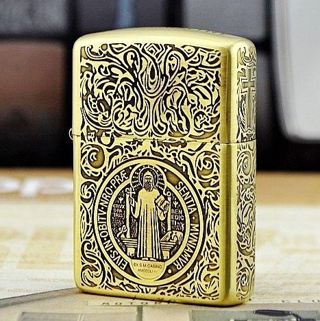 zippo2.jpg