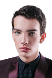 Kodi_Smit_Mcphee_Verge_Jeff_Vespa_3.jpg Kodi_Smit_Mcphee_Verge_Jeff_Vespa_3.jpg