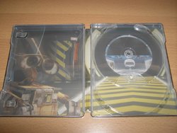 Wall-EFutureshopExclusiveSteelbookInside.jpg