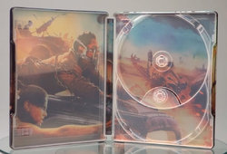 Fury-Road-steelbook-inside.jpg
