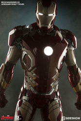 avengers-2-iron-man-mark-43-legendary-scale-400267-02.jpg