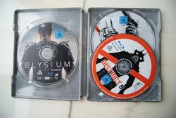 Blomkamp³ (17) (Large).JPG Blomkamp³ (17) (Large).JPG