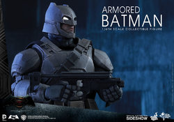batman-v-superman-armored-batman-sixth-scale-hot-toys-902645-15.jpg