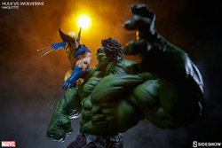 marvel-hulk-vs-wolverine-maquette-200216-04.jpg