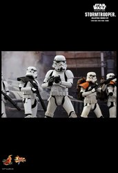 HT_SWRO_Stormtroopers_4.jpg