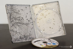 The-Birds-Steelbok-+-Slipcase-Zavvi-#6.jpg The-Birds-Steelbok-+-Slipcase-Zavvi-#6.jpg