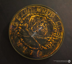 Uncharted-4-2xLP---Avery-Coin-Variant---Face-A.jpg