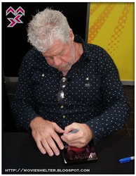 Hellboy_II_Limited_Steelbook_Edition_Signed_by_Ron_Perlman_10.jpg Hellboy_II_Limited_Steelbook_Edition_Signed_by_Ron_Perlman_10.jpg