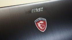 MSI-GS63-1060-6.jpg