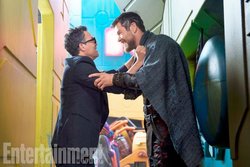 thorragnarok-ruffalo-hemsworth-sakaar.jpg
