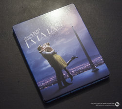 Steelbook-La-La-Land---UK-#2.jpg