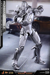 marvel-iron-man-mark-2-sixth-scale-hot-toys-903098-05.jpg