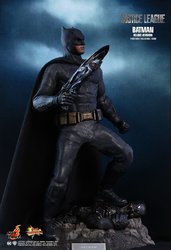 HT_JL_Batman_5.jpg