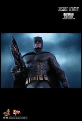 HT_JL_Batman_18.jpg