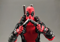 deadpool-mezco-figure-review-01-2017-52.png