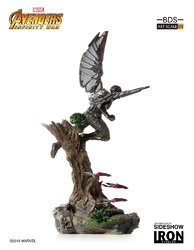 marvel-avengers-infinity-war-falcon-statue-iron-studios-903596-04.jpg